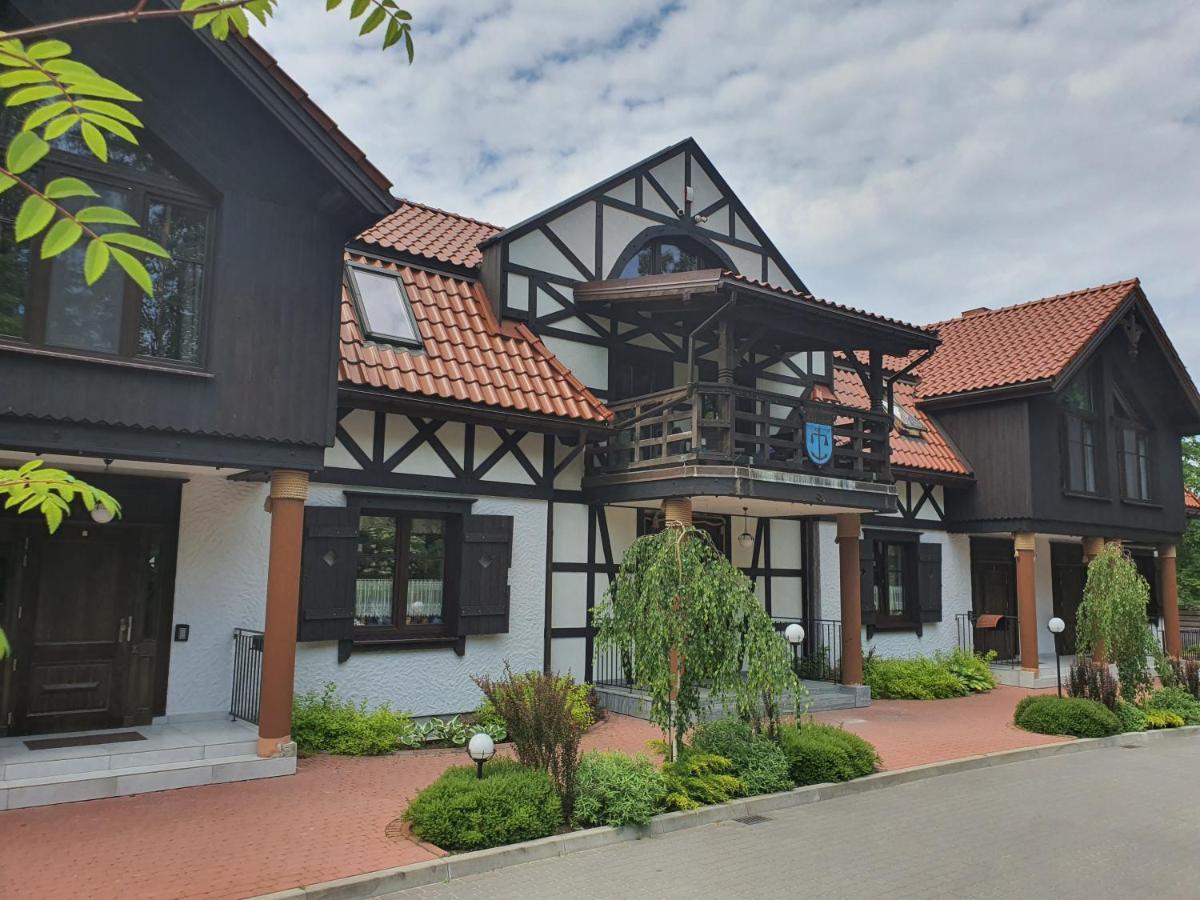 Dwor U Papuga Apartment Ручане Нида Екстериор снимка
