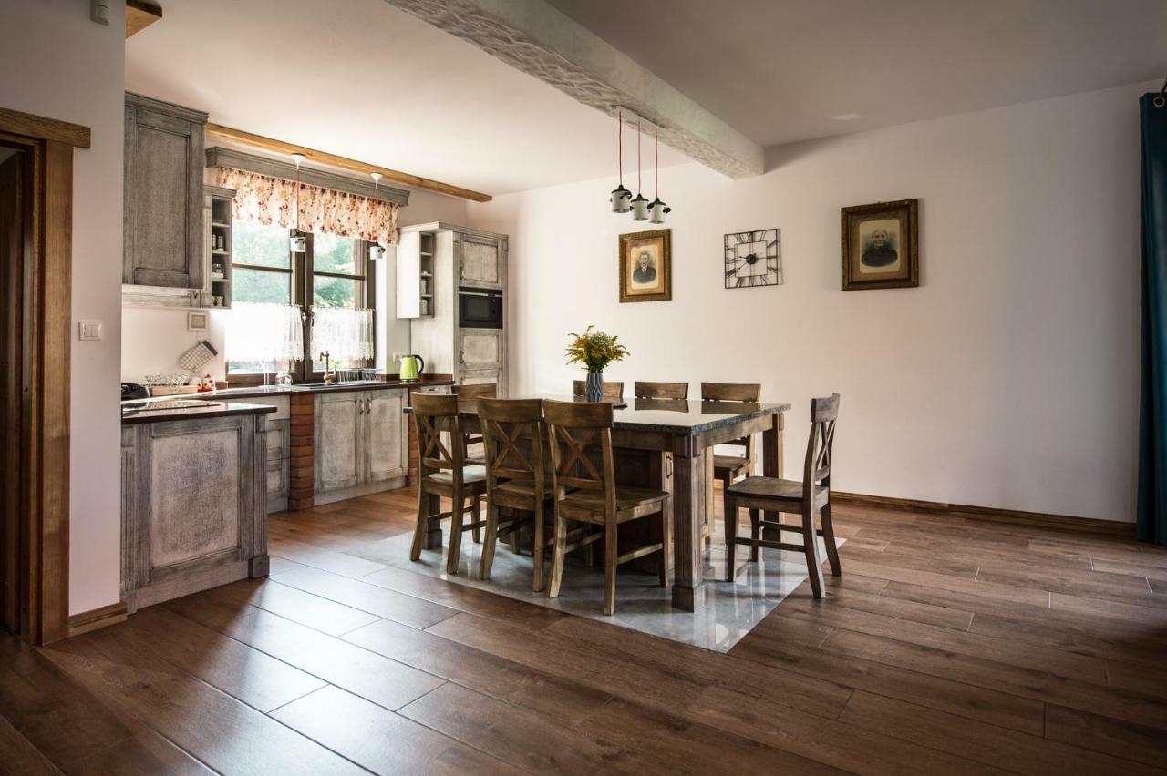 Dwor U Papuga Apartment Ручане Нида Екстериор снимка